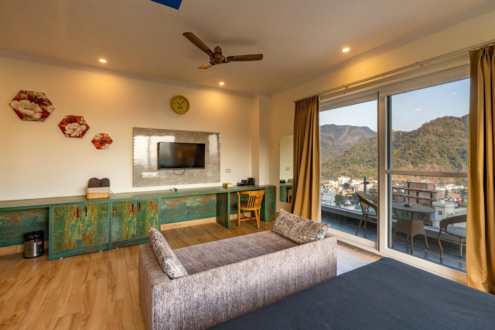 The Hosteller Rishikesh, Upper Tapovan מראה חיצוני תמונה